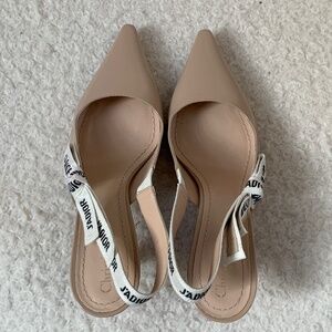Christian Dior J’adiore light tan patent leather slingback pumps